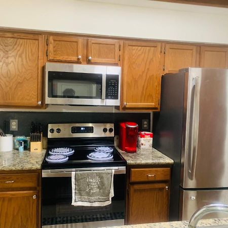 Sherbrooke Square Townhomes Houston Bagian luar foto