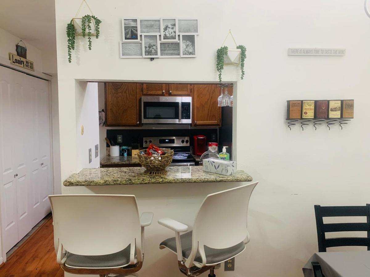 Sherbrooke Square Townhomes Houston Bagian luar foto