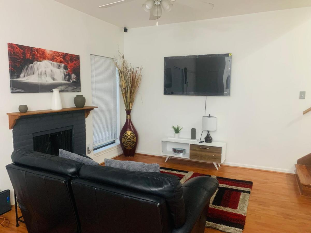 Sherbrooke Square Townhomes Houston Bagian luar foto